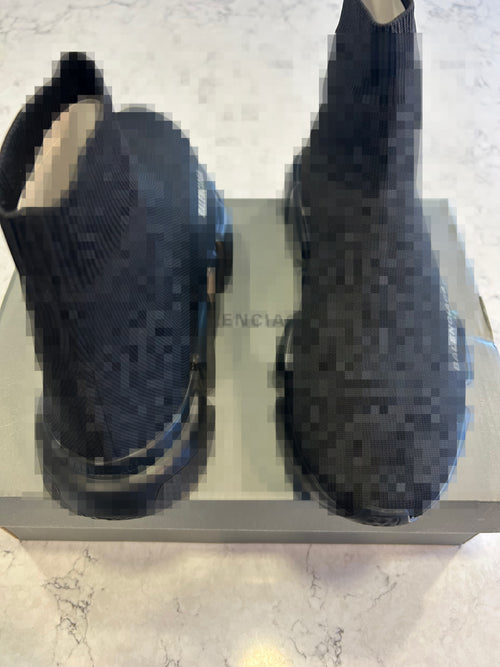 Black B Shoes
